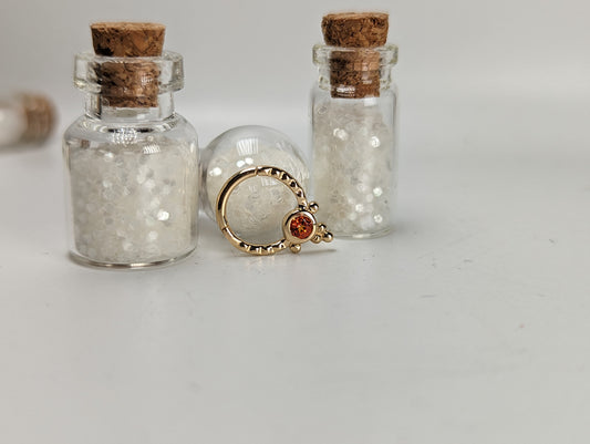 Cassiopeia Poppy Topaz Yellow Gold 16g Hinged