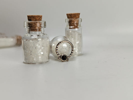 Galilee Black Spinel White Gold 16g Hinged