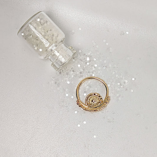 Daisy in the Sky Ring 18g 12.5mm Yellow and White Gold